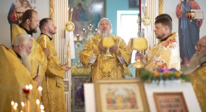 Архиерейская Литургия в Храме Покрова Пресвятой Богородицы аг.Переделка